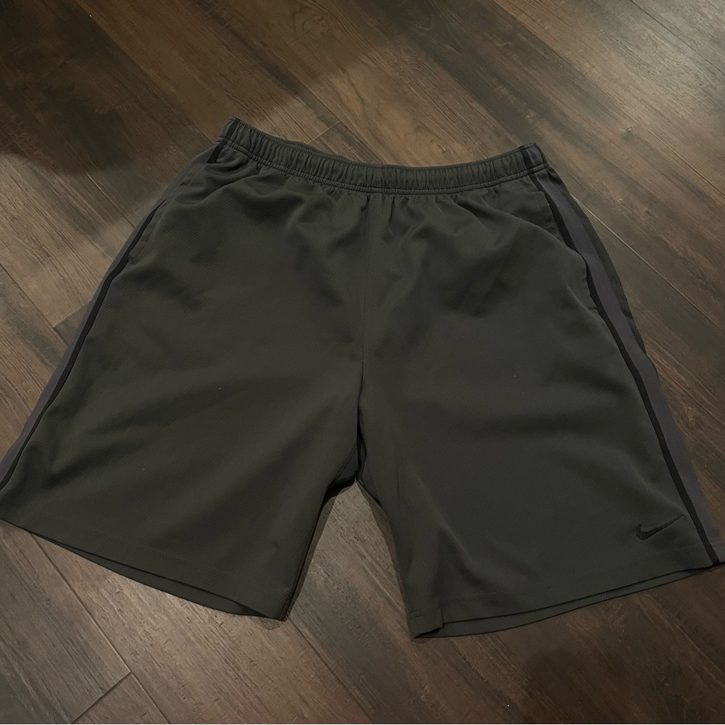 Men’s Nike Shorts Size Xl